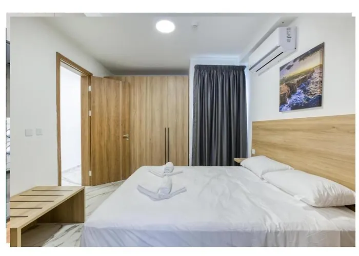 Apartamento Modern Comfort By The Coast 2 Bedroom Gem - By Hostmt