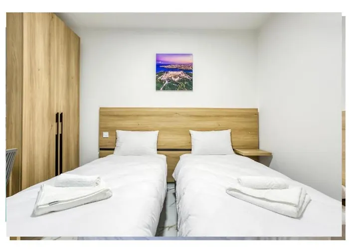 Modern Comfort By The Coast 2 Bedroom Gem - By Hostmt 圣保罗湾城