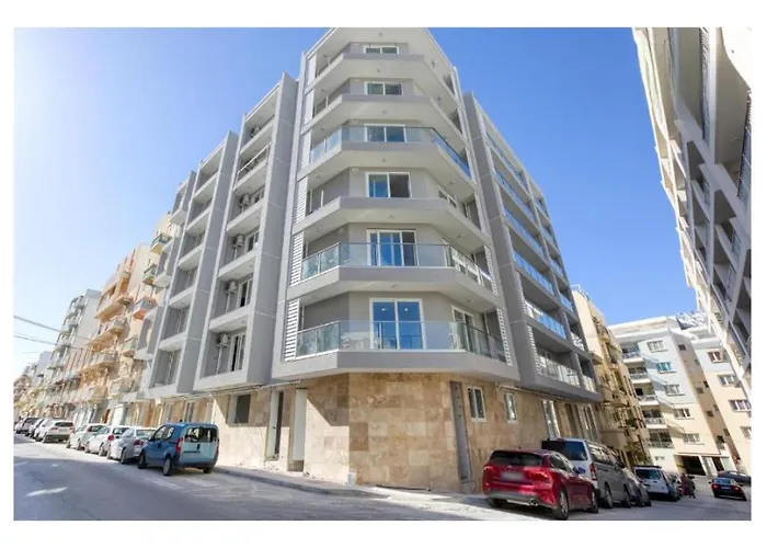 Modern Comfort By The Coast 2 Bedroom Gem - By Hostmt 公寓