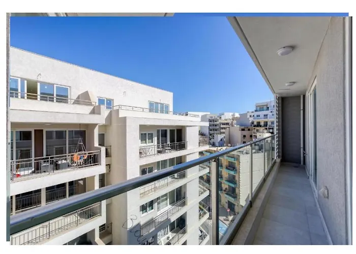 Modern Comfort By The Coast 2 Bedroom Gem - By Hostmt 圣保罗湾城