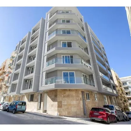 Modern Comfort By The Coast 2 Bedroom Gem - By Hostmt 公寓